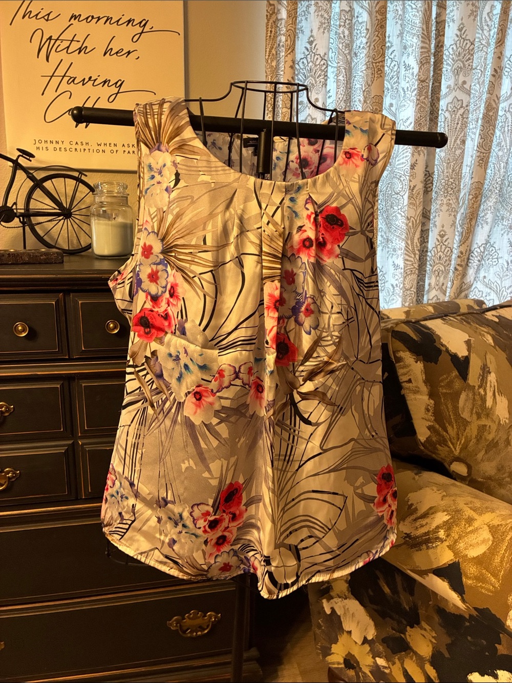 Notations Floral Scoop Neck Blouse in Silver with Pink & Blue Flowers